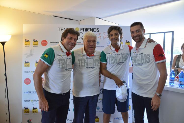 Salute: Tennis & Friends, 1.500 controlli tiroide nella prima giornata