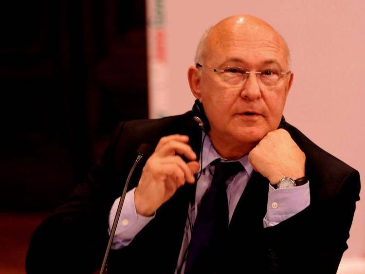 Il ministro francese dell'Economia Michel Sapin (Foto Xinhua)