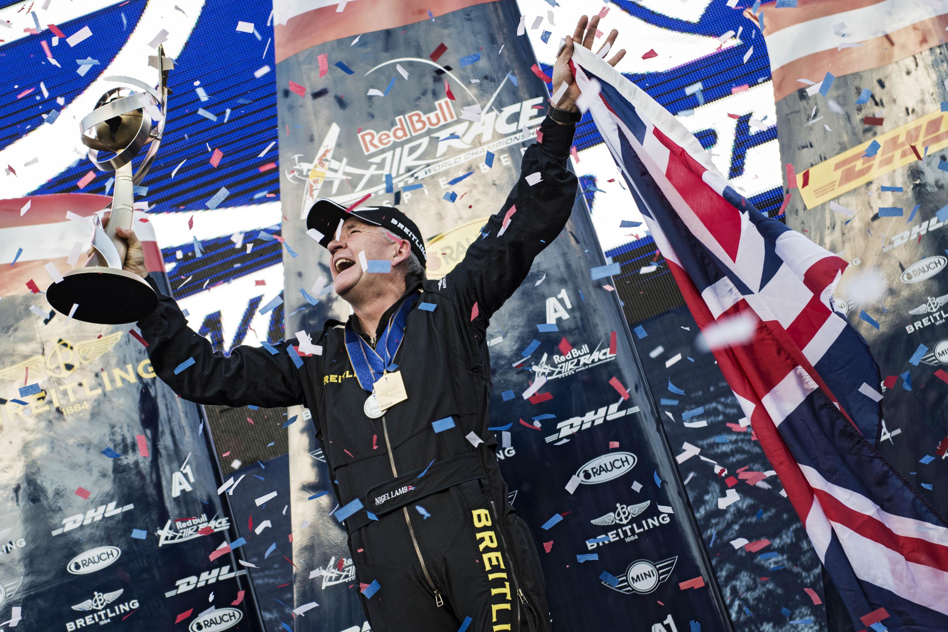 Nigel Lamb vince il Red Bull Air Race World Championship 2014 