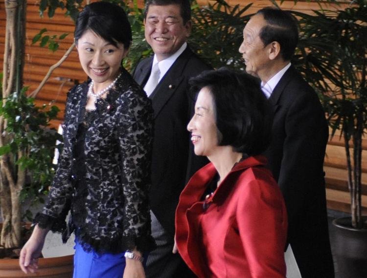 Nella foto Yuko Obuchi e Midori Matsushima (Xinhua)