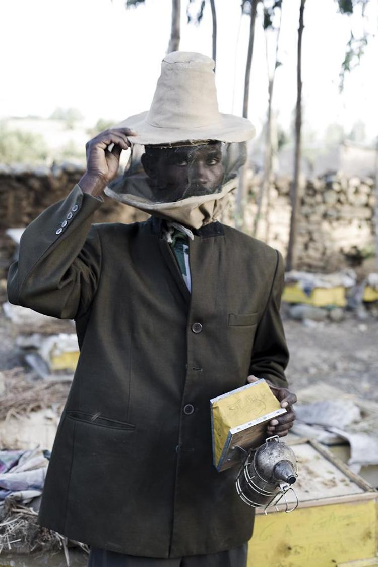 ethiopian beekeeper
