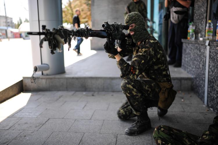 Riprendono i combattimenti in Ucraina, tregua a rischio