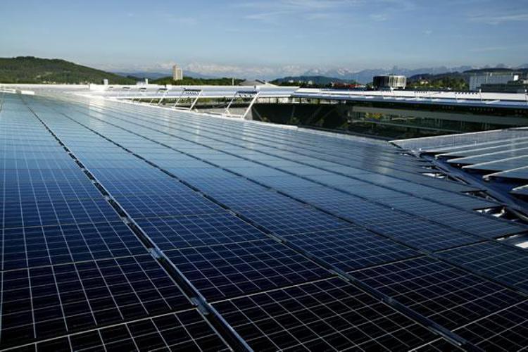 Rinnovabili: il solare piace all'84% degli italiani