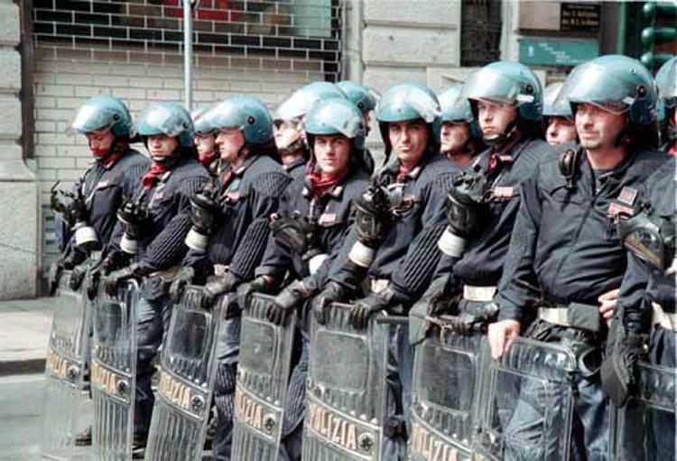 Sicurezza, Sap distribuisce spy pen a poliziotti romani