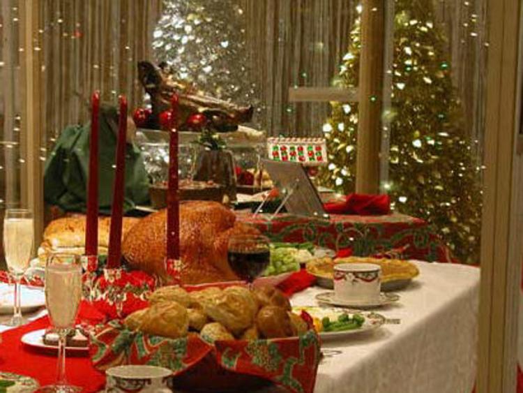Natale: 1 su 2 lo vuole sobrio, no sprechi a tavola e sotto l'albero/Focus