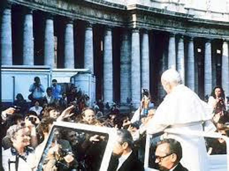 Vaticano: Ali Agca a Roma a 34 anni dall'attentato/scheda