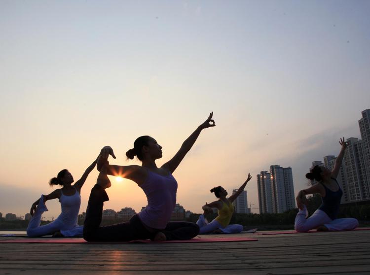Salute: yoga non solo antistress, protegge da malattie cuore