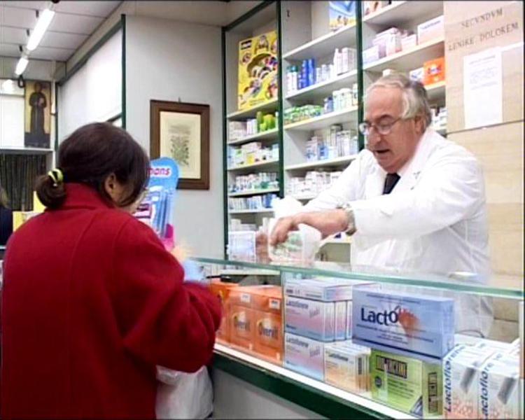 Farmaci: Aifa, 23 confezioni a italiano nei primi 9 mesi 2014