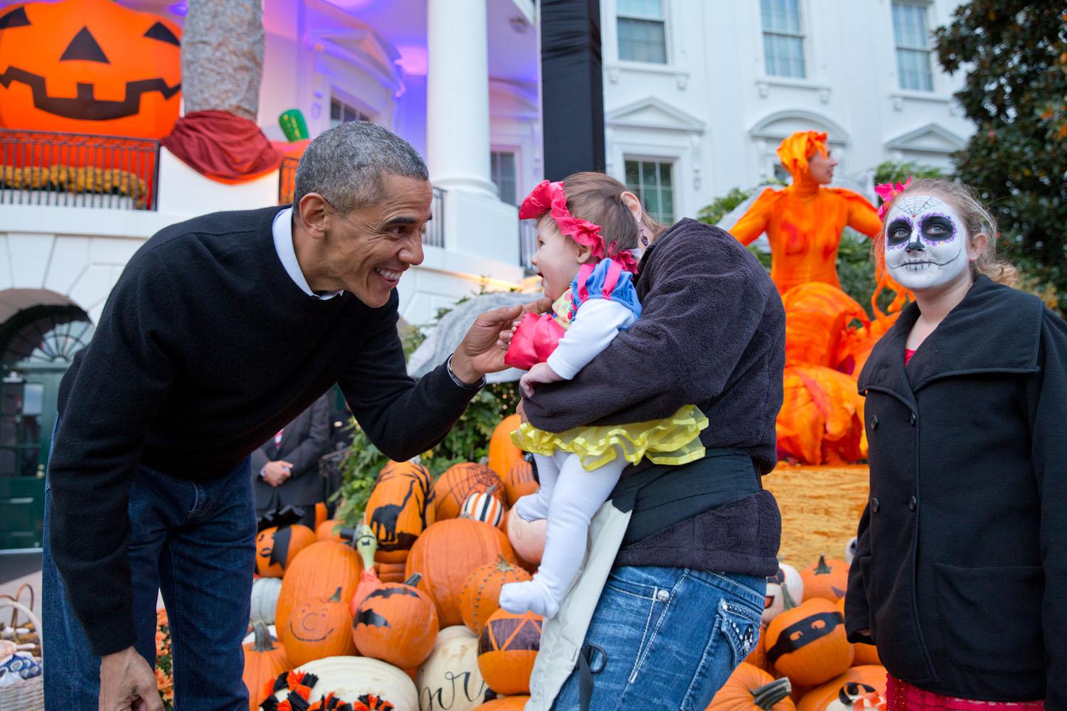 Obama alla festa di Halloween alla Casa Bianca il 31 ottobre 2014. 