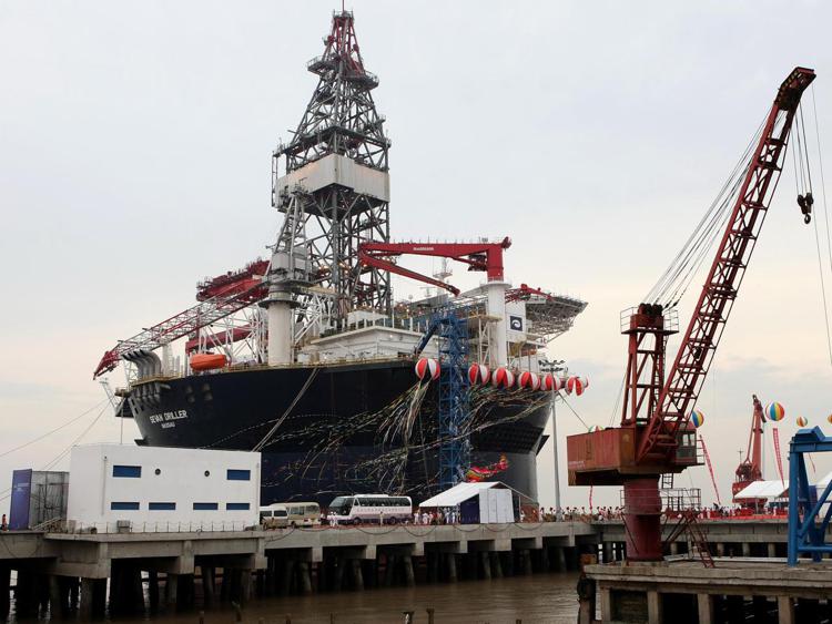 Piattaforma petrolifera (foto Xinhua/Infophoto).