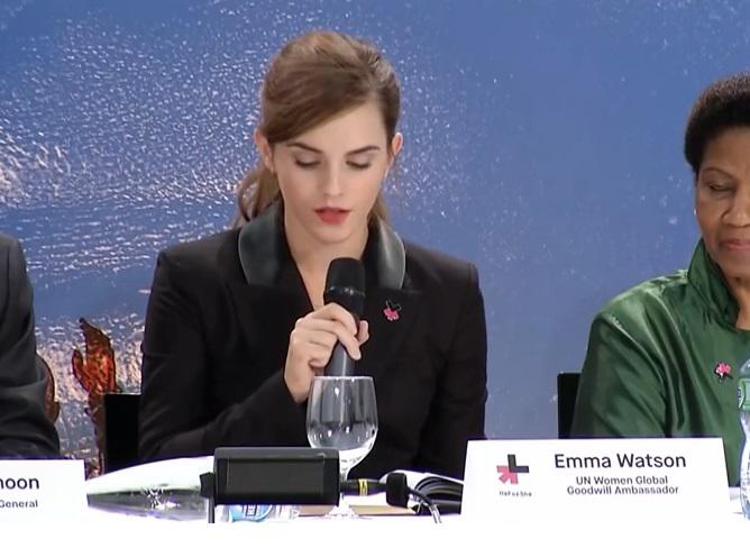 Emma Watson durante il suo discorso al World Economic Forum di Davos