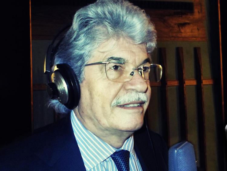 Il senatore Antonio Razzi in versione radiofonica
