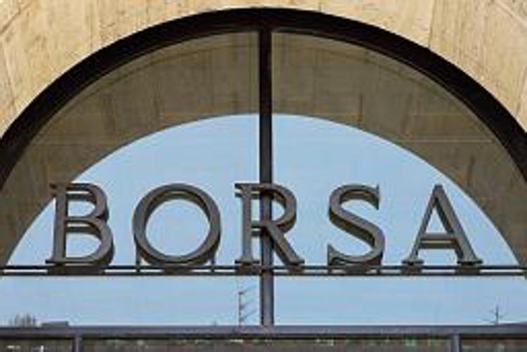 Borsa, Europa prosegue debole, Milano accelera con banche e Rai Way