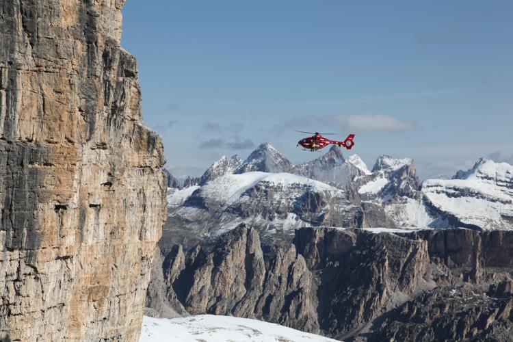 Montagna: Val Camonica, recuperato sessantenne morto in canalone