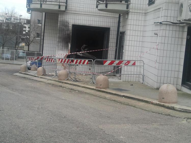 Criminalità: bomba in sala giochi ad Altamura, 8 feriti, 3 gravi