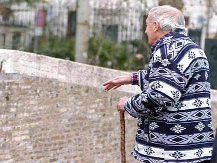 Un italiano su cinque ha oltre 65 anni, boom ultracentenari