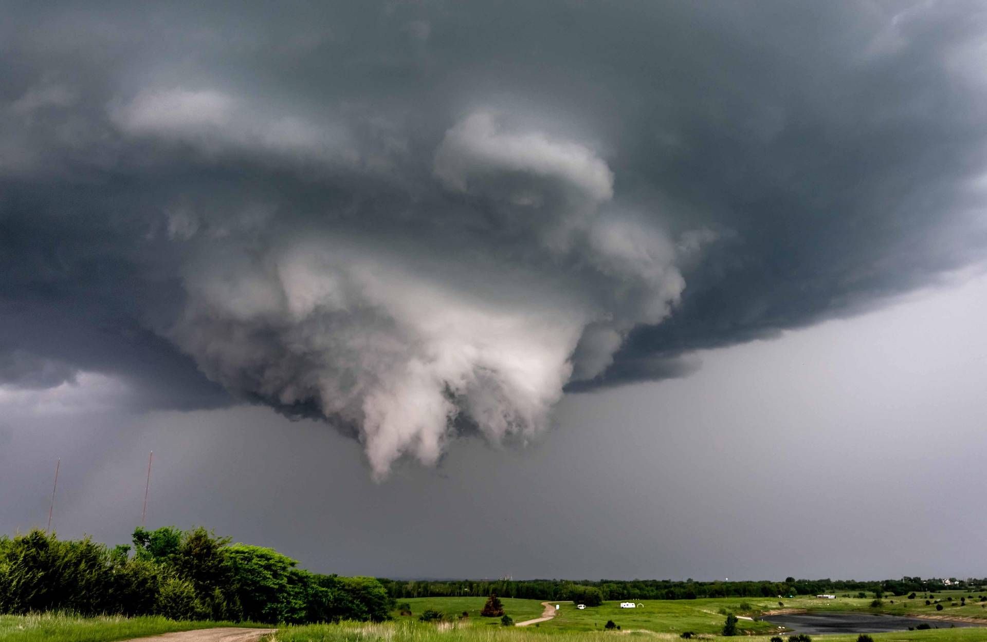 Natural disasters hurricane. Ураган смерч Торнадо. ЧС смерч. ЧС метеорологического характера ураган. Чрезвычайные ситуации Торнадо.