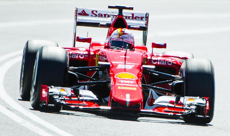 Sebastian Vettel con la Ferrari nelle libere dl Gp d'Australia (Foto Infophoto)   - INFOPHOTO