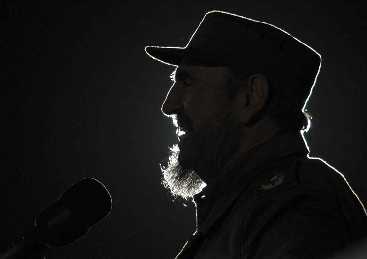 Fidel Castro in una foto del 2006 (Foto Infophoto)