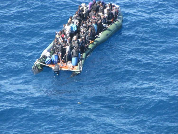 Immigrati: circa 200 migranti in arrivo a Pozzallo