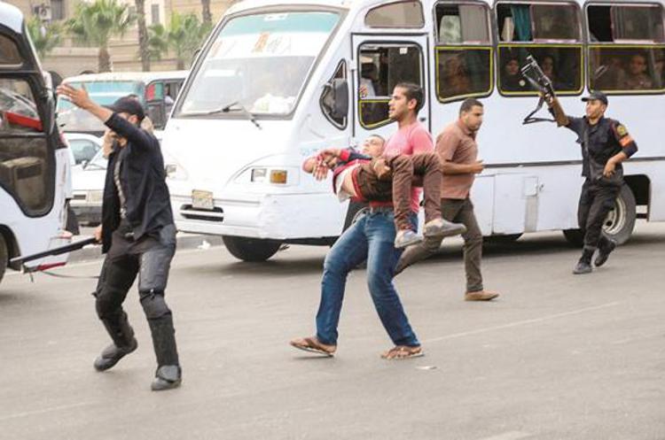 Egitto: Al-Ahram, bomba alla metro del Cairo, otto feriti