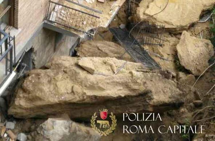 Roma: frana su palazzina a Monteverde, nessun ferito