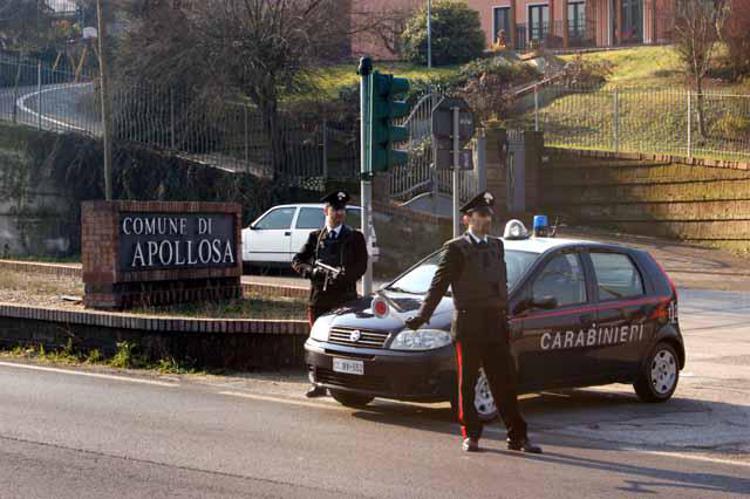 Benevento: dopo tentata rapina uno dei banditi spara in aria, nessun ferito
