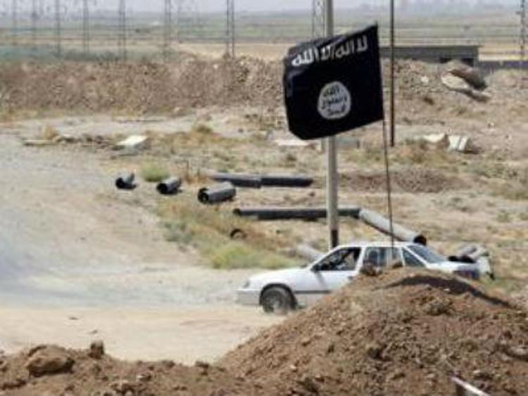 Islamic State beheads 15 Iraqi soldiers in Mosul - report