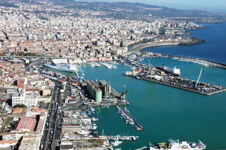 Porti: Caronte&Tourist, jv con TTT Lines per Catania e Napoli