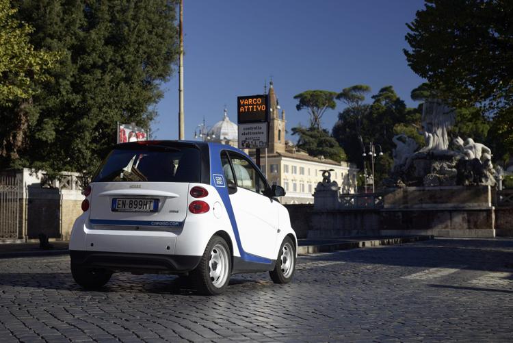 Mobilità: car2go, in primo anno a Roma 4 mln km in car sharing