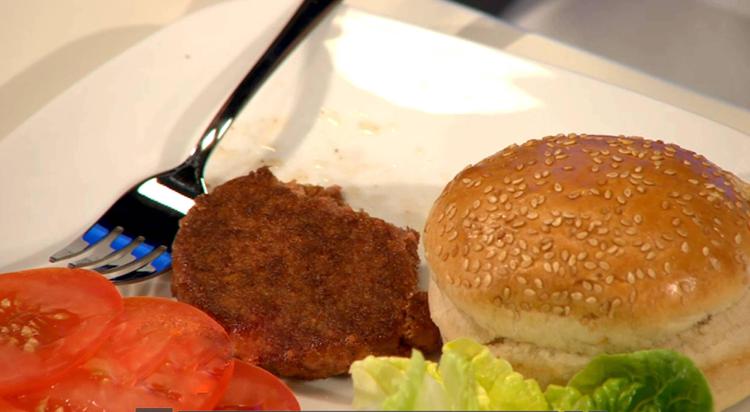 Usa: il nutrizionista e i 60 anni di McDonald's, hamburger non è demonio