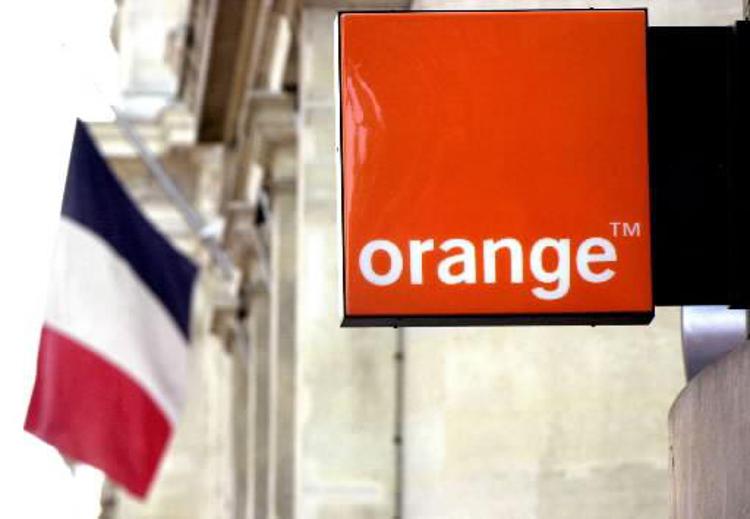 Parigi blocca 'assalto cinese' per Dailymotion. Stop Governo alle trattative tra Orange e Pccw