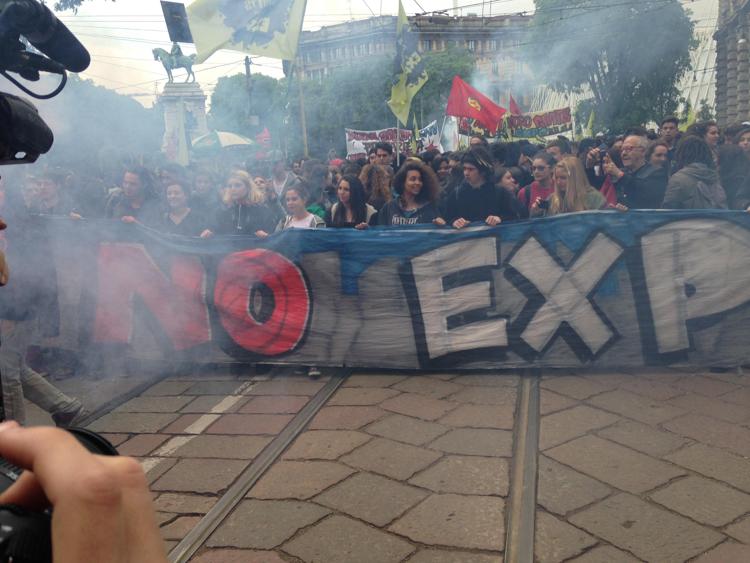 'Black Bloc' protesters join anti-Expo rally