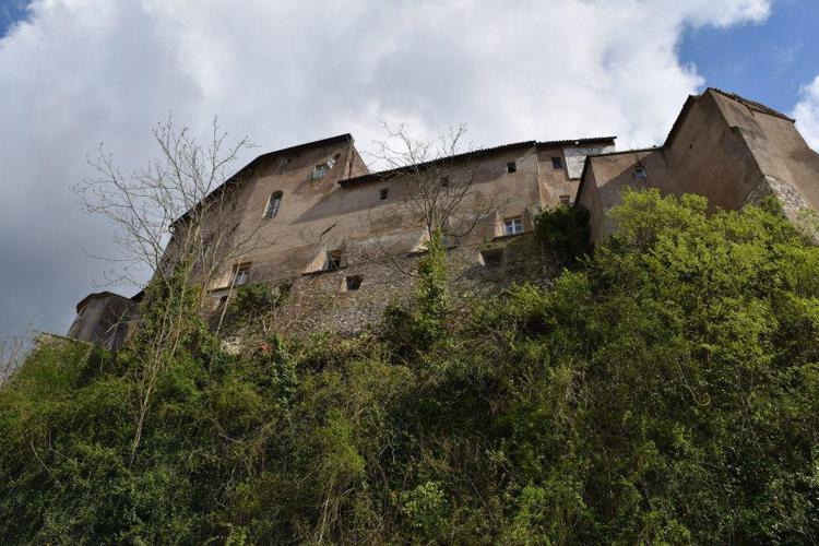 Lazio: Subiaco, il recupero della Rocca parte dal basso