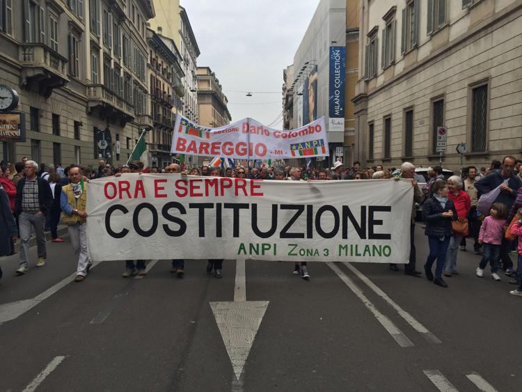 25 aprile: al via a Milano al corteo per il 70esimo anniversario della Liberazione