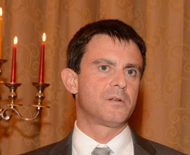 Il premier francese Manuel Valls (Foto Xinhua)