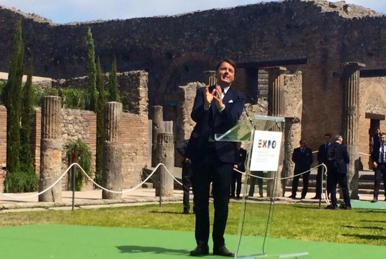 Pompei: soprintendente guida Renzi in visita, premier 