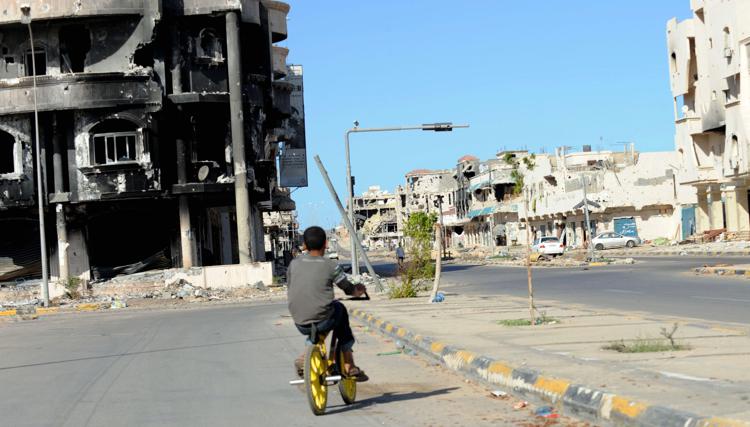 Libia: a Sirte è fuga di massa da Is, città sotto scacco di 5mila jihadisti