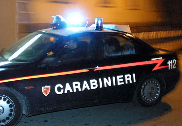 Roma: tre arresti per rissa, sequestrato machete