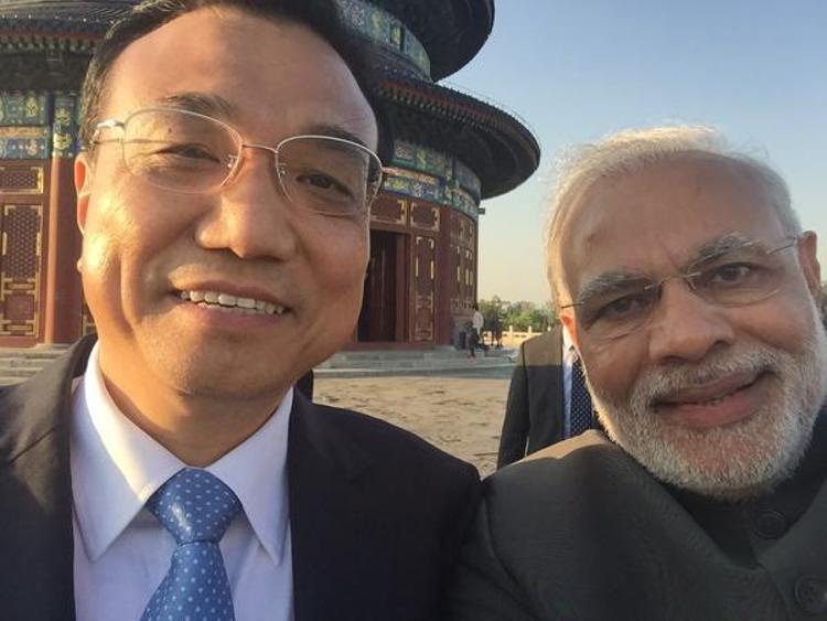 Cina-India: Modi e Li confermano le intese con un selfie