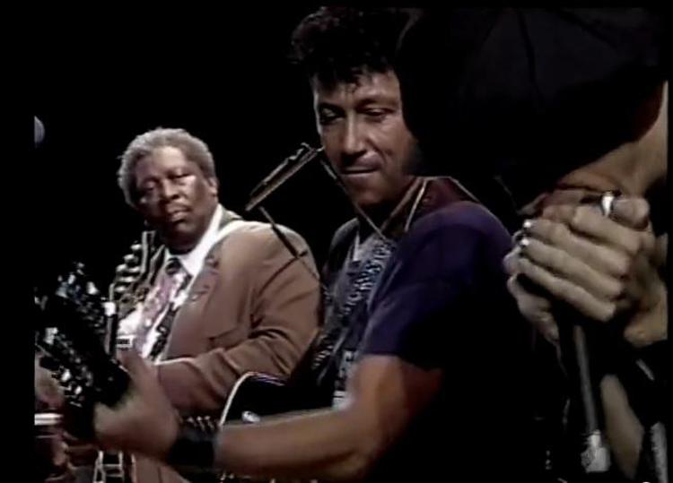 B.B. King e Edoardo Bennato sul palco di Pistoia Blues nel 1990
