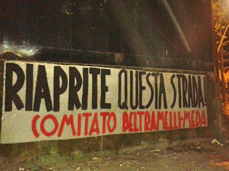 Roma: cittadini protestano contro chiusura via dei Monti di Pietralata