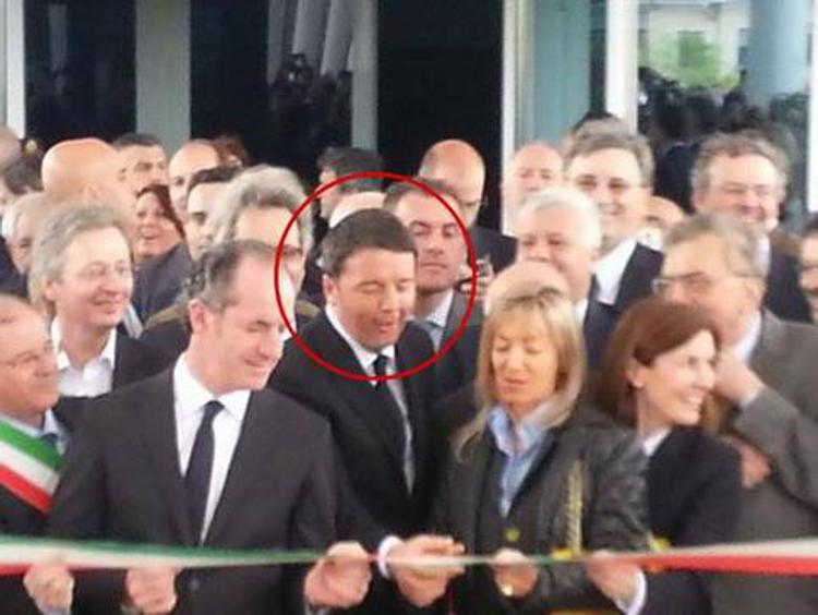 Diario elettorale: 'faccia da Bimbominkia', su Fb  il guru di Salvini attacca Renzi