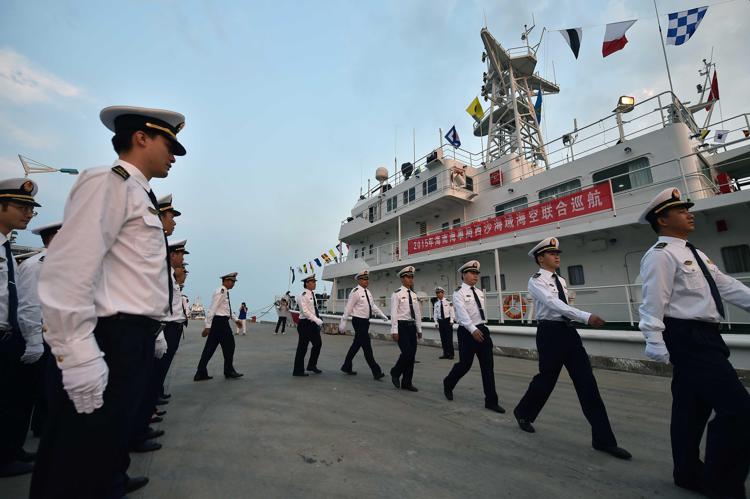 Nave militare cinese - (foto Xinhua)
