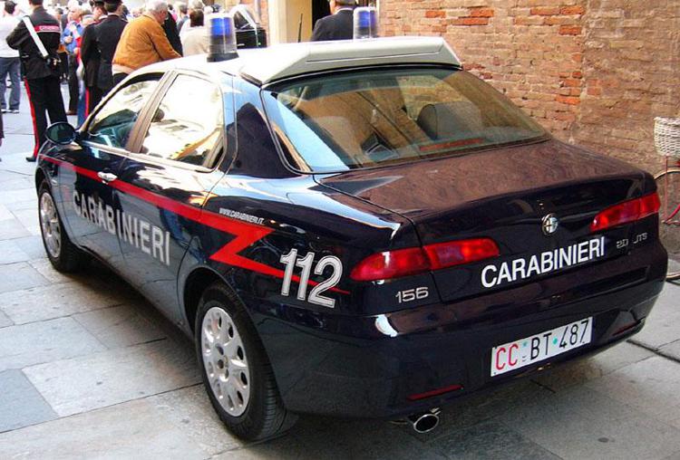 Reggio Emilia: vede ladri e chiama 112 ma è allucinazione, denunciato