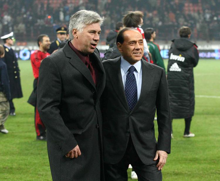 Silvio Berlusconi con Carlo Ancelotti (Foto Infophoto) - INFOPHOTO