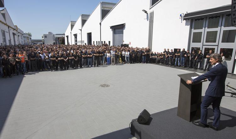 L'ad Stephan Winkelmann annuncia produzione Suv a  dipendenti Lamborghini. 