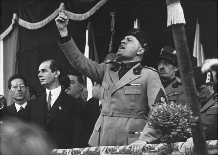 Mussolini (Wikipedia)