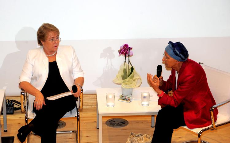 Il Presidente del Cile Michelle Bachelet e il Presidente di Women for Expo Emma Bonino - (Expo 2015/Daniele Mascolo)