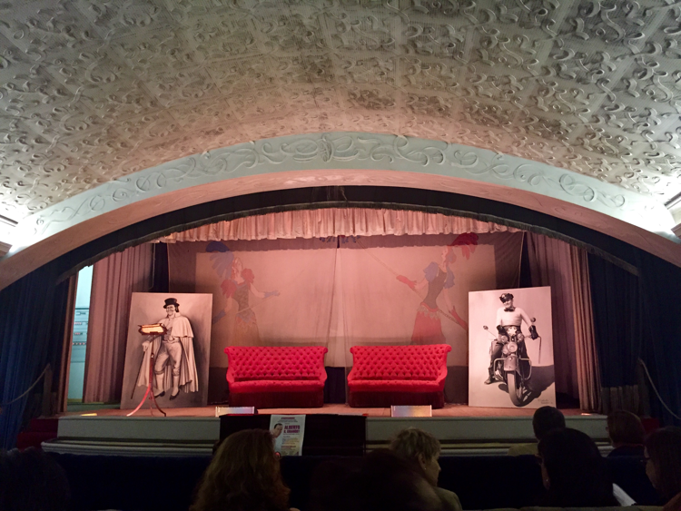 Il palcoscenico del teatro di Villa Sordi all'Aventino (foto Adnkronos)